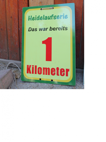 Kilometermarken (1 / 2 / 2,5 / 3 und 4 km)